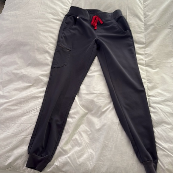 Figs Technical Collection Scrub Set - Picture 2 of 4